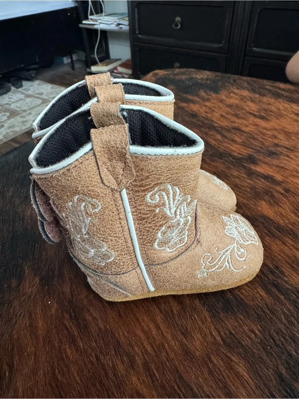Infant 3C Tan Suede Western Boots with White Floral Embroidery
